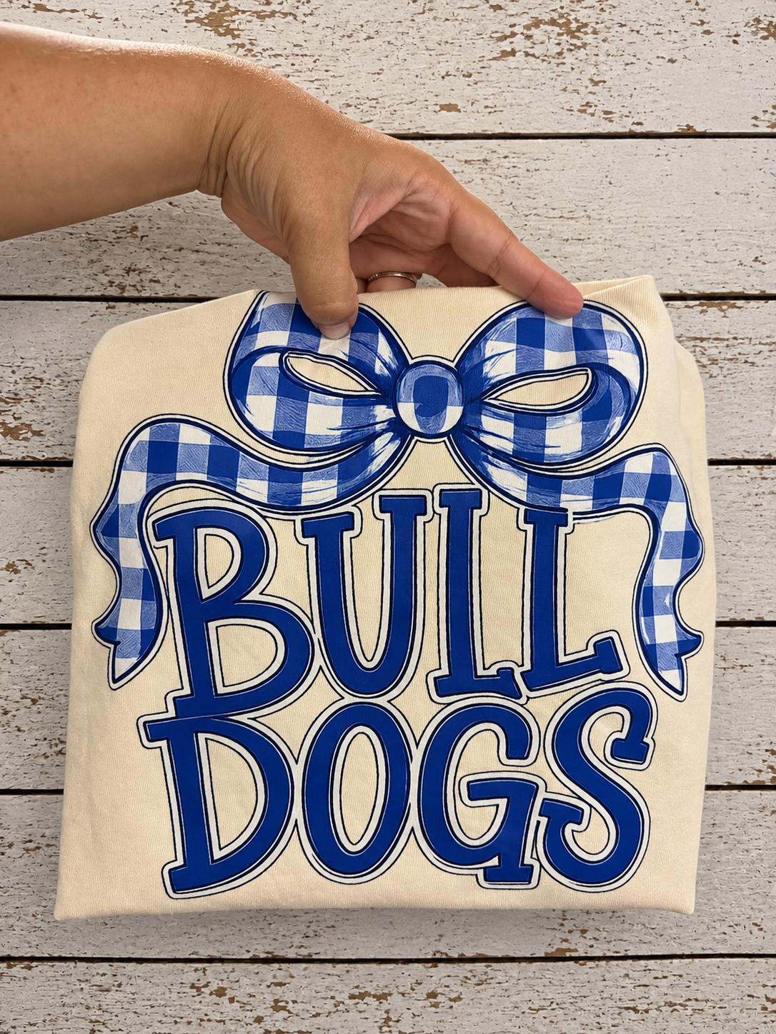 Bulldog bow tee